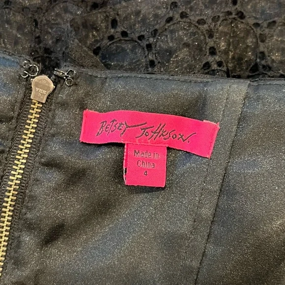 Vintage Betsy Johnson Black Strapless w removable “halter” strap - Picture 10 of 16